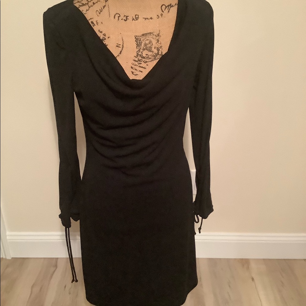 I.N. San Francisco. Black dress with long slit sleeves. Size medium